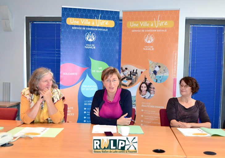 De gauche à droite: Mme Christine MAHY, Secrétaire Générale du RWLP et Mme Marylène TOUSSAINT du Théatre de Namur